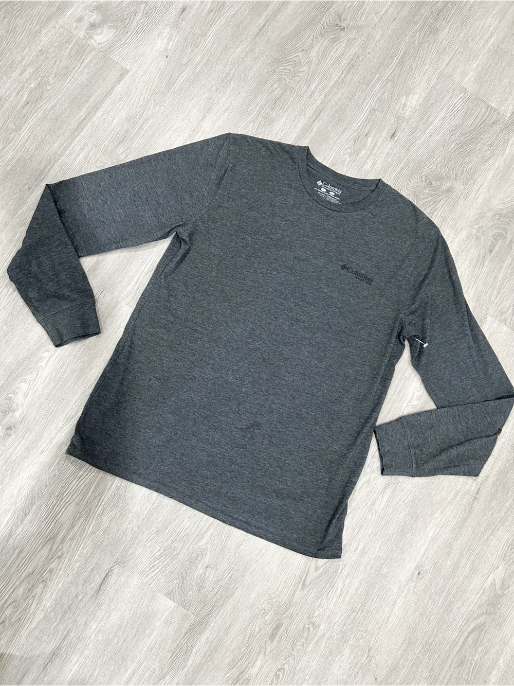 Columbia Men’s Long Sleeve Crew Tee - Charcoal Gray